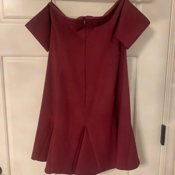 cinq a sept size 6 mini dress burgundy - Picture 2 of 5